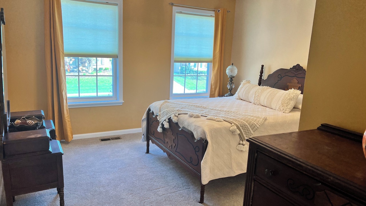 Photo of Bedroom in Maxwell