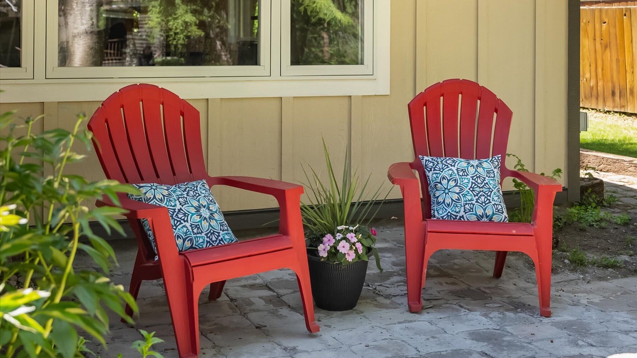 Photo of Patio Balcony in West Glacier