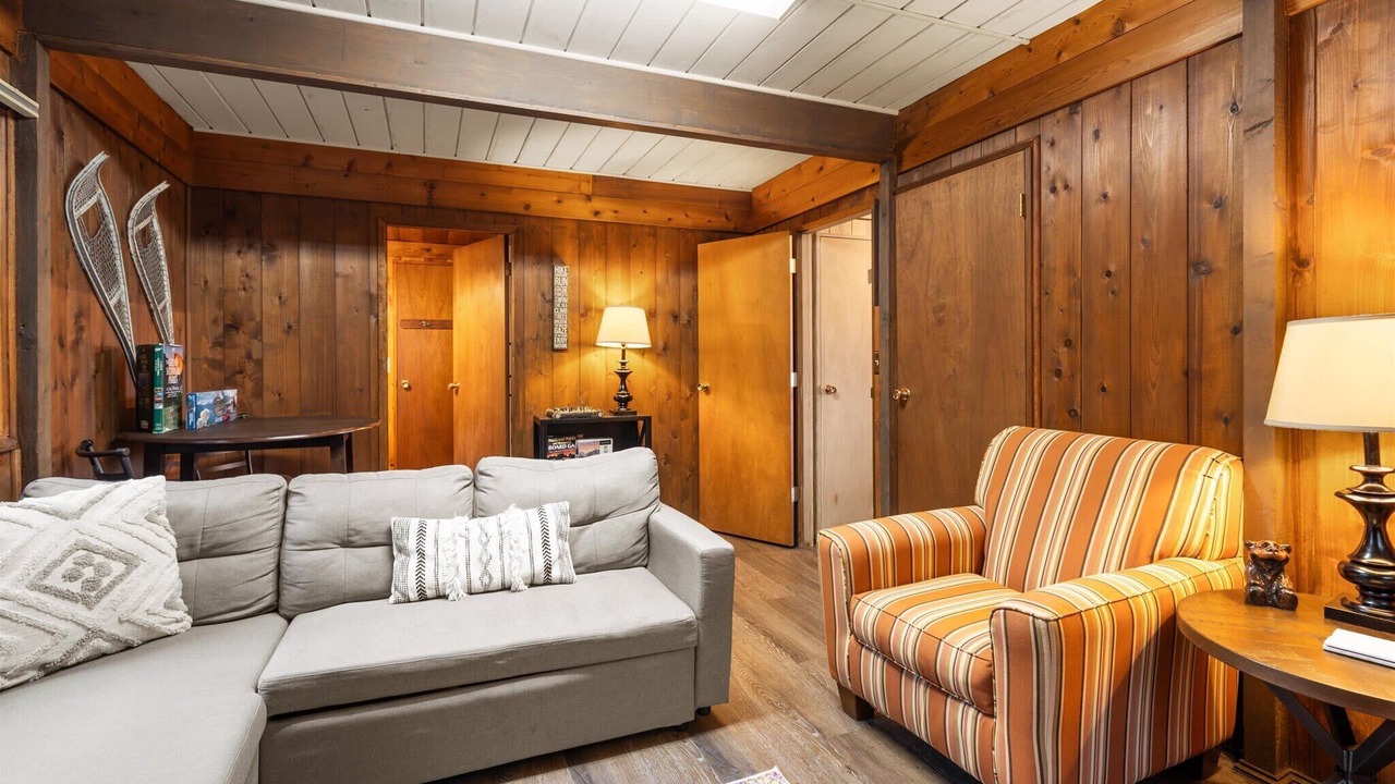 Photo of Bedroom in West Glacier