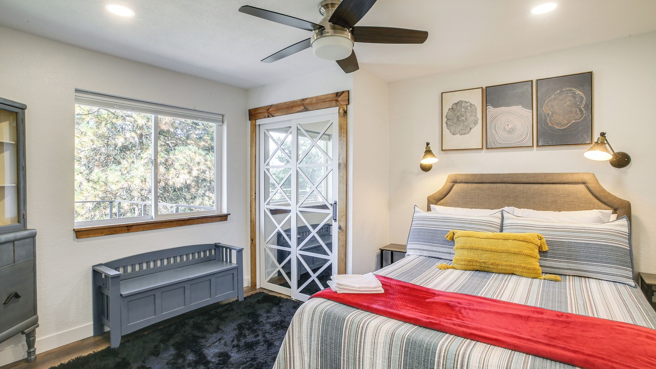 Photo of Bedroom in Hayden Lake