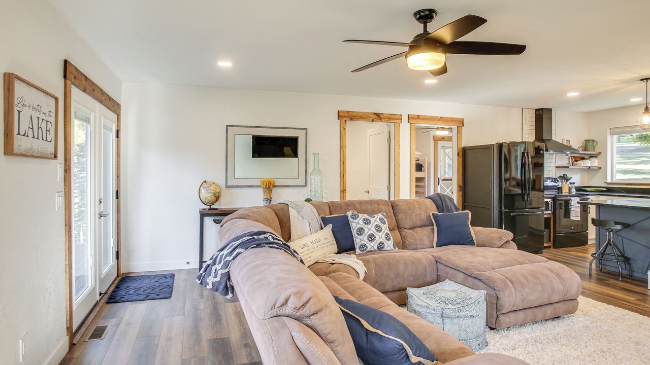 Photo of Livingroom in Hayden Lake