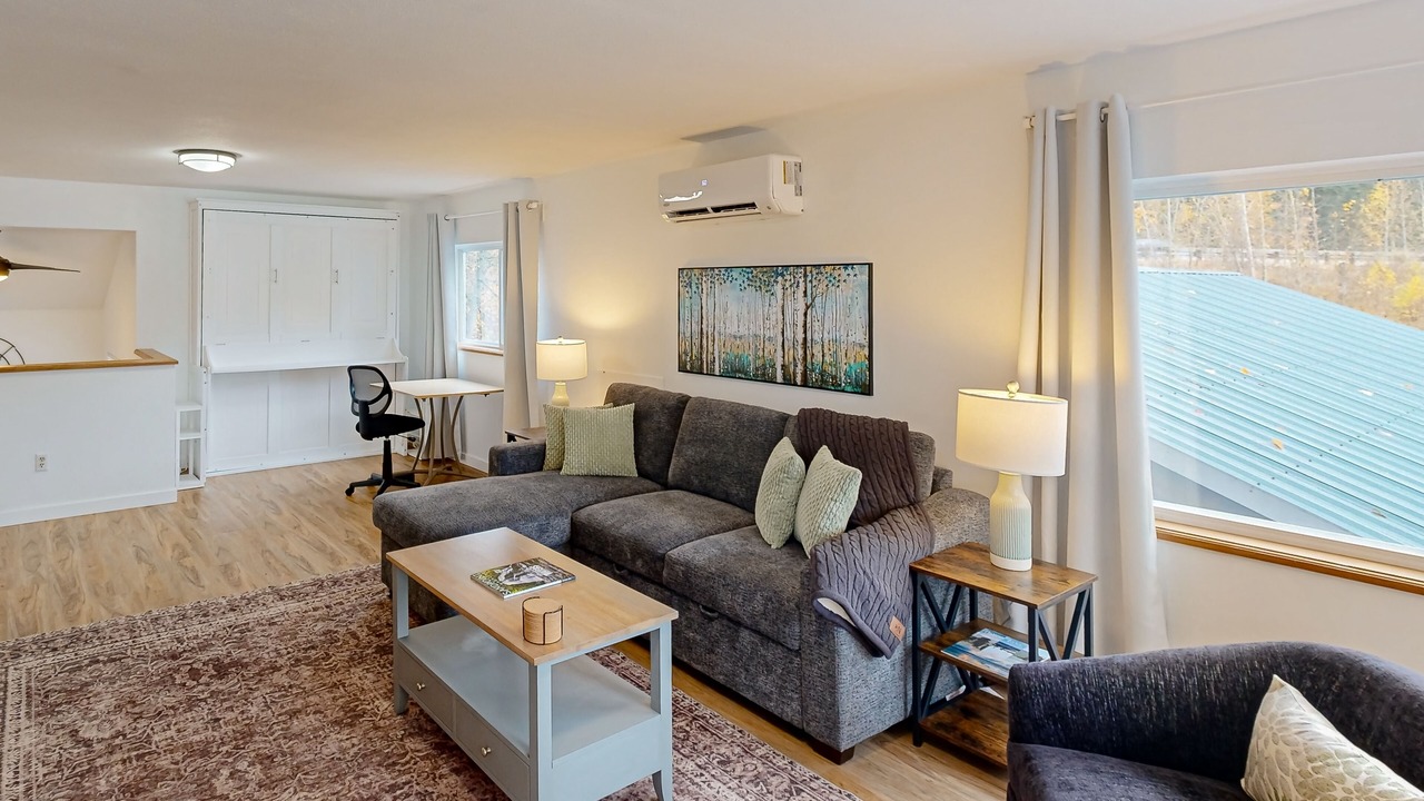 Photo of Livingroom in Sandpoint