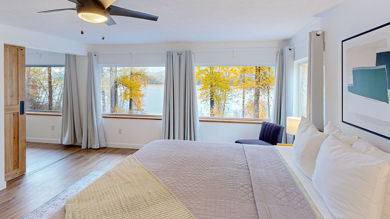 Photo of Bedroom in Sandpoint