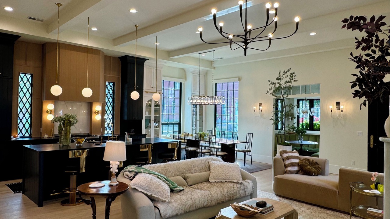 Photo of Livingroom in Garden District