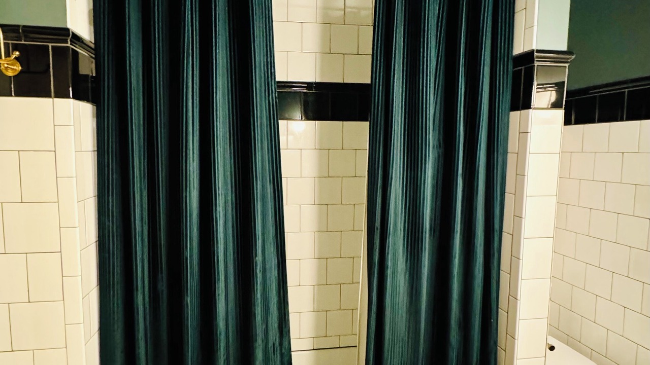 Photo of Bathroom in Garden District