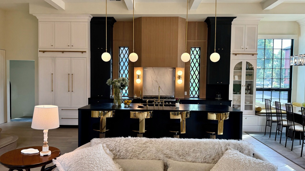 Photo of Livingroom in Garden District