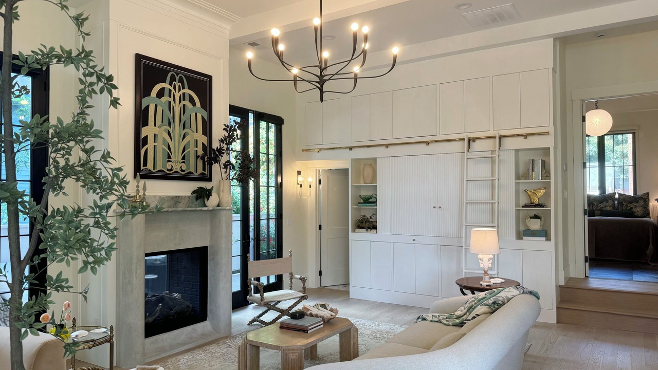 Photo of Livingroom in Garden District