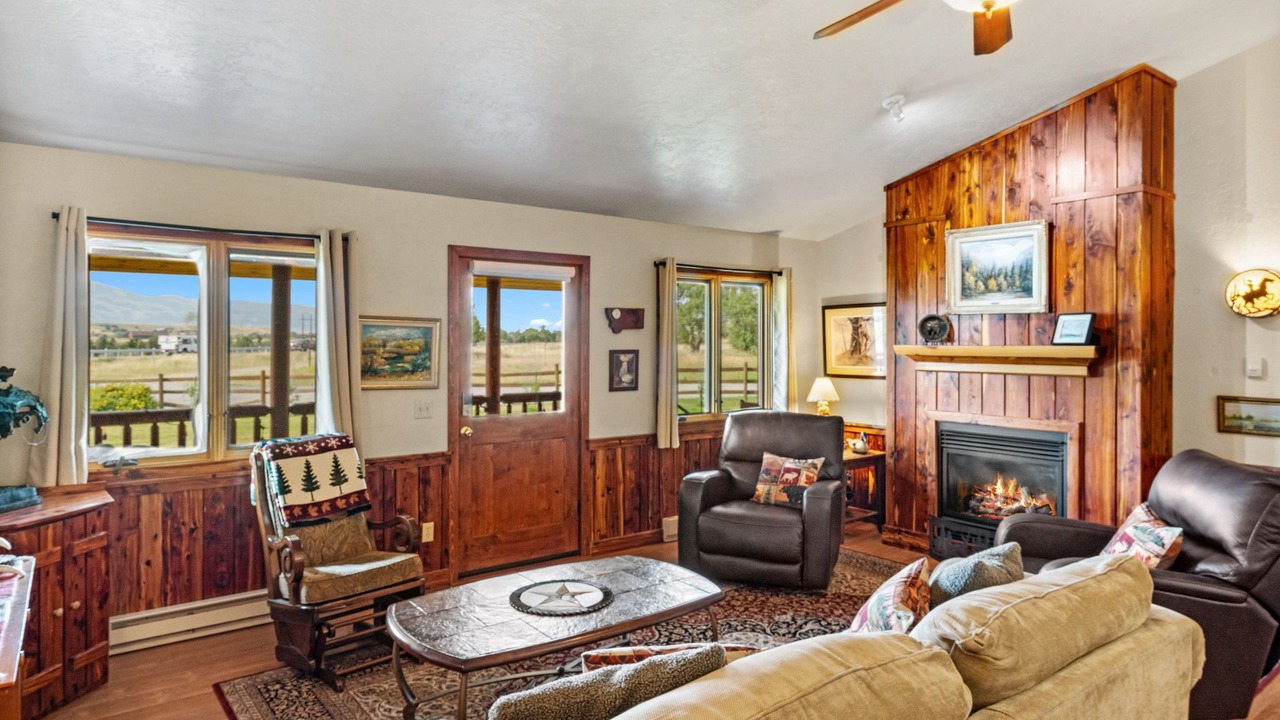 Photo of Livingroom in Livingston