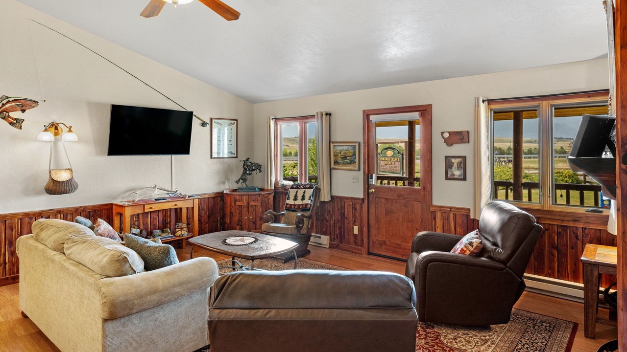 Photo of Livingroom in Livingston