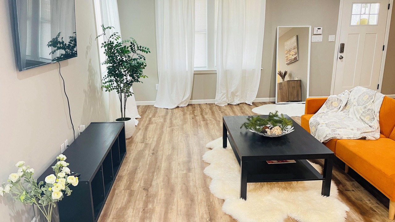 Photo of Livingroom in Audubon Park