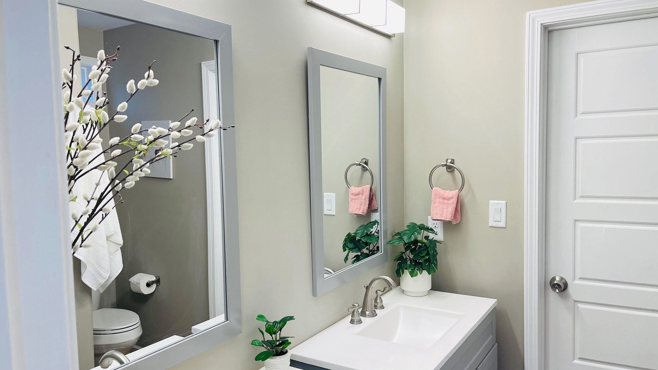 Photo of Bathroom in Audubon Park