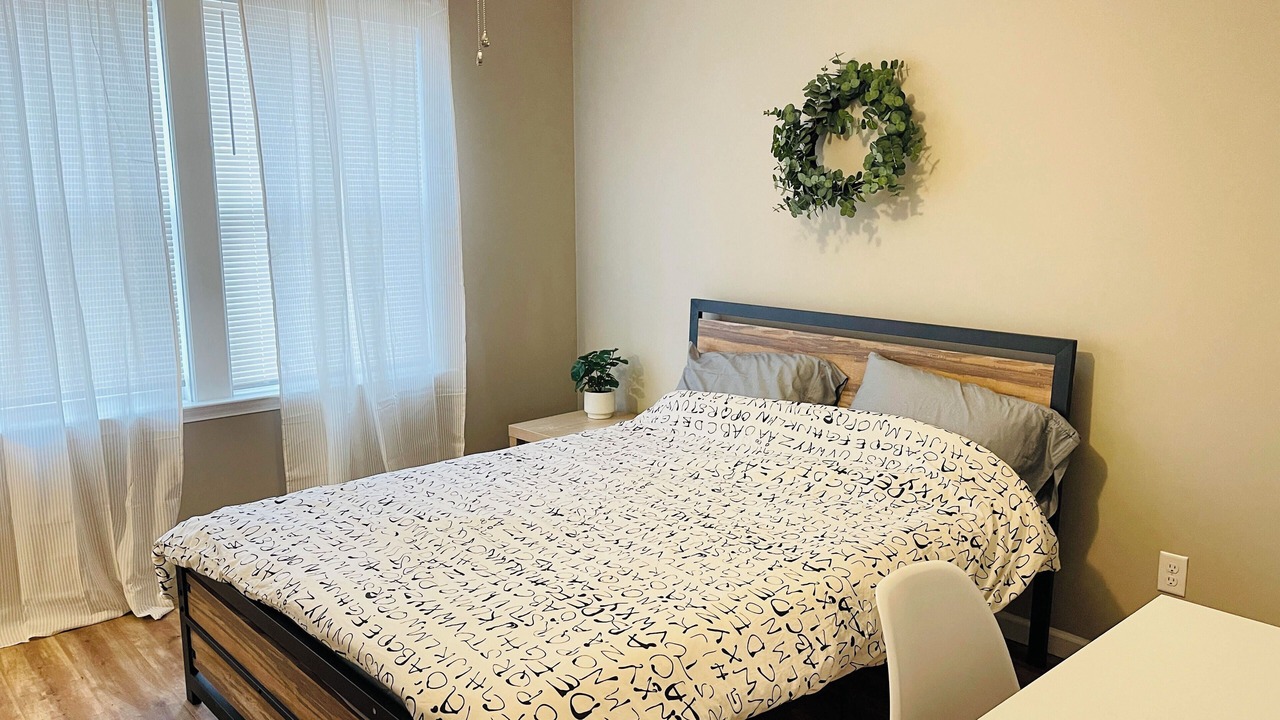Photo of Bedroom in Audubon Park