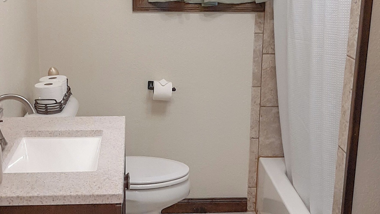 Photo of Bathroom in Glenrock