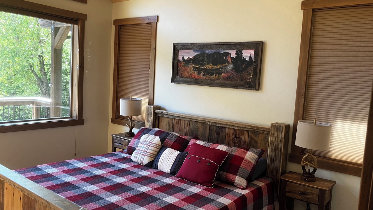 Photo of Bedroom in Gallatin Gateway