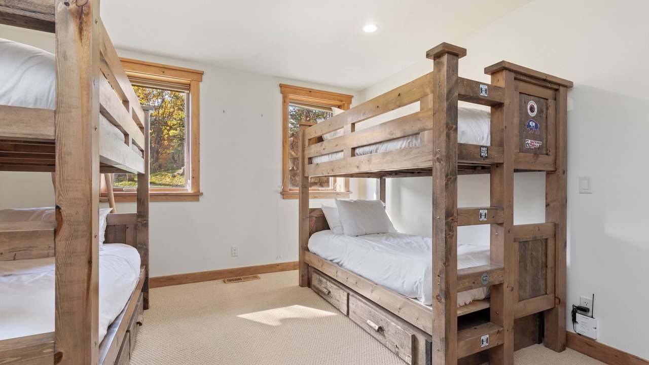 Photo of Bedroom in Granite Ridge