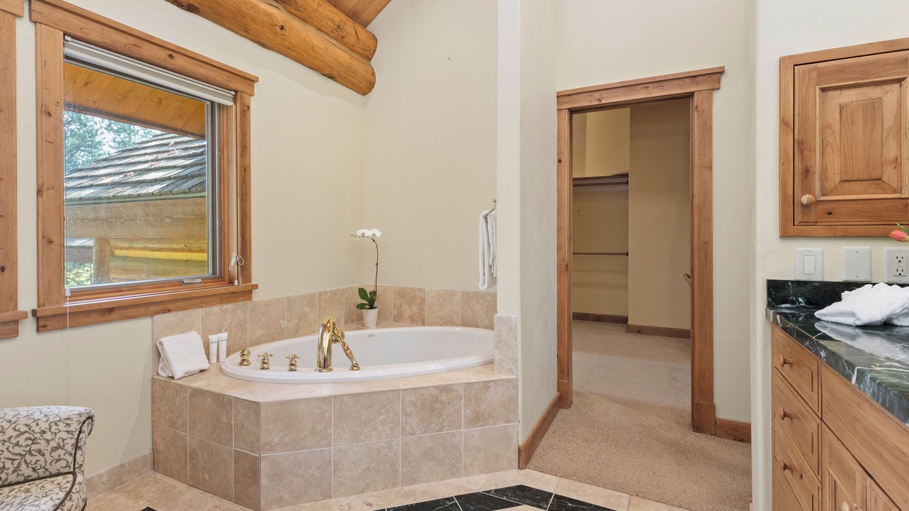 Photo of Bathroom in Granite Ridge