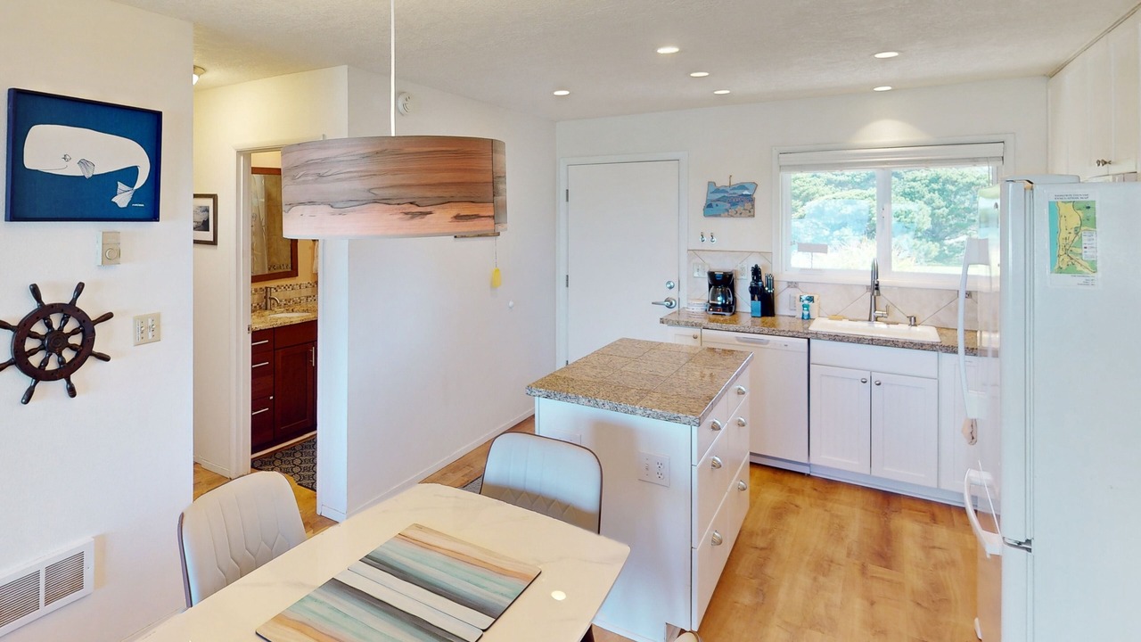 Photo of Kitchen in Neskowin