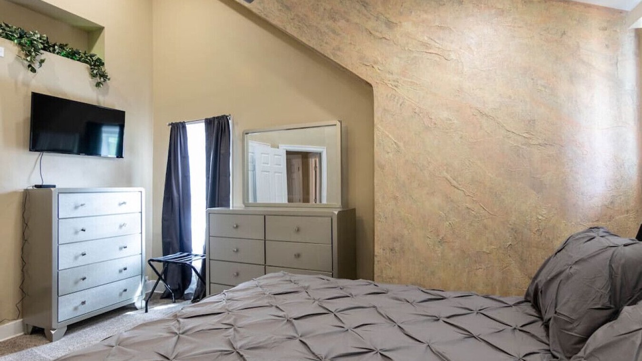 Photo of Bedroom in Highland Park