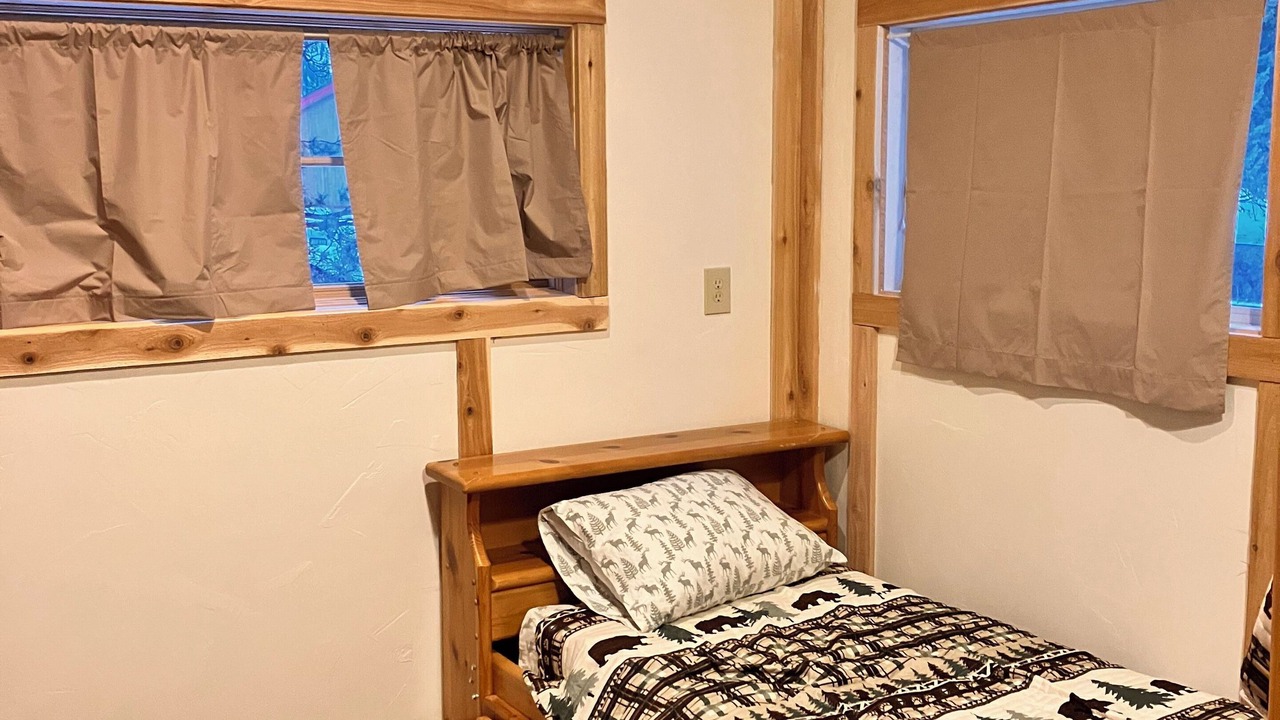 Photo of Bedroom in Alpine