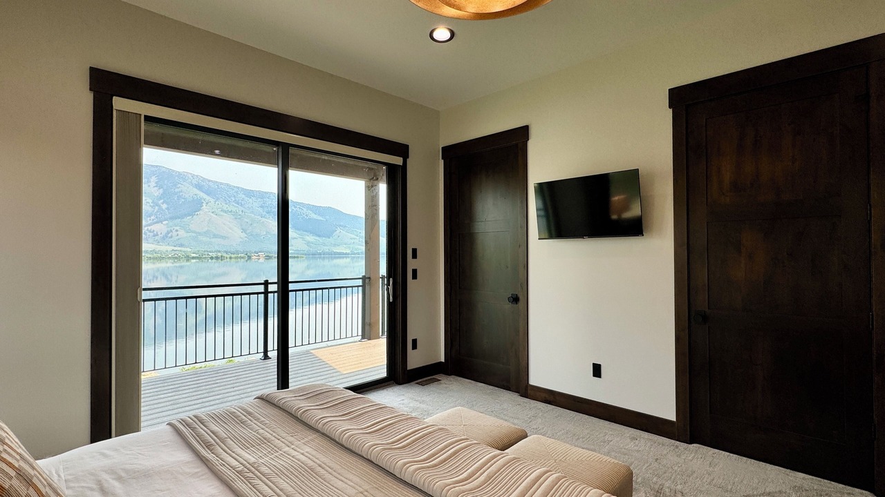 Photo of Bedroom in Island Park