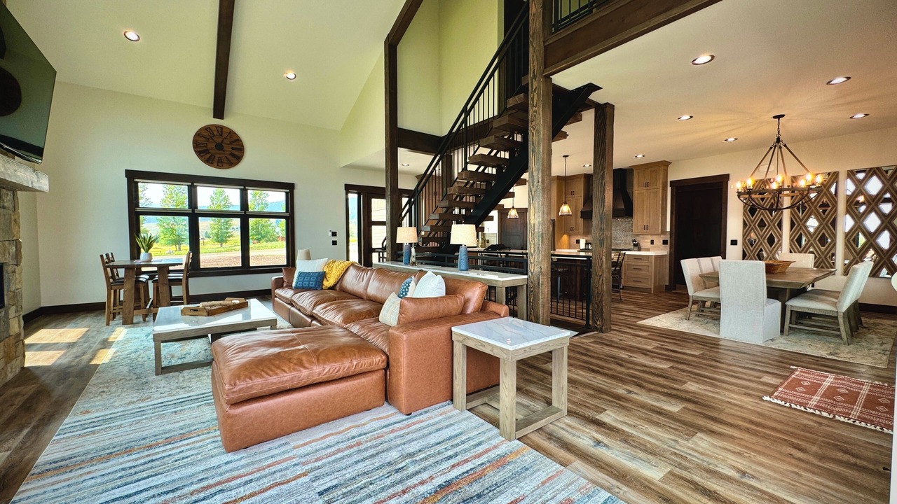 Photo of Livingroom in Island Park