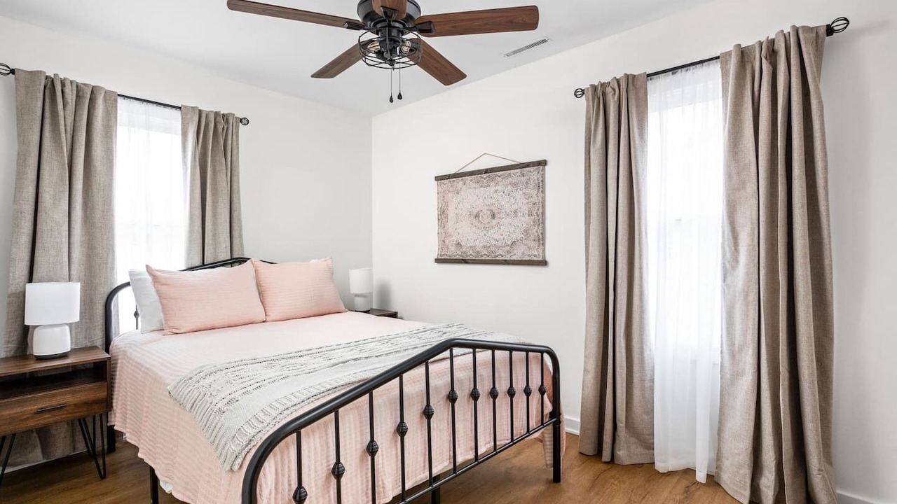 Photo of Bedroom in Noblesville