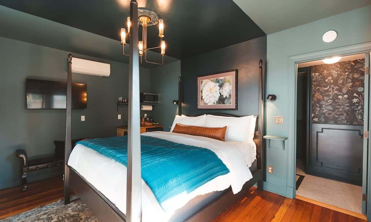 Photo of Bedroom in Historic Railroad District