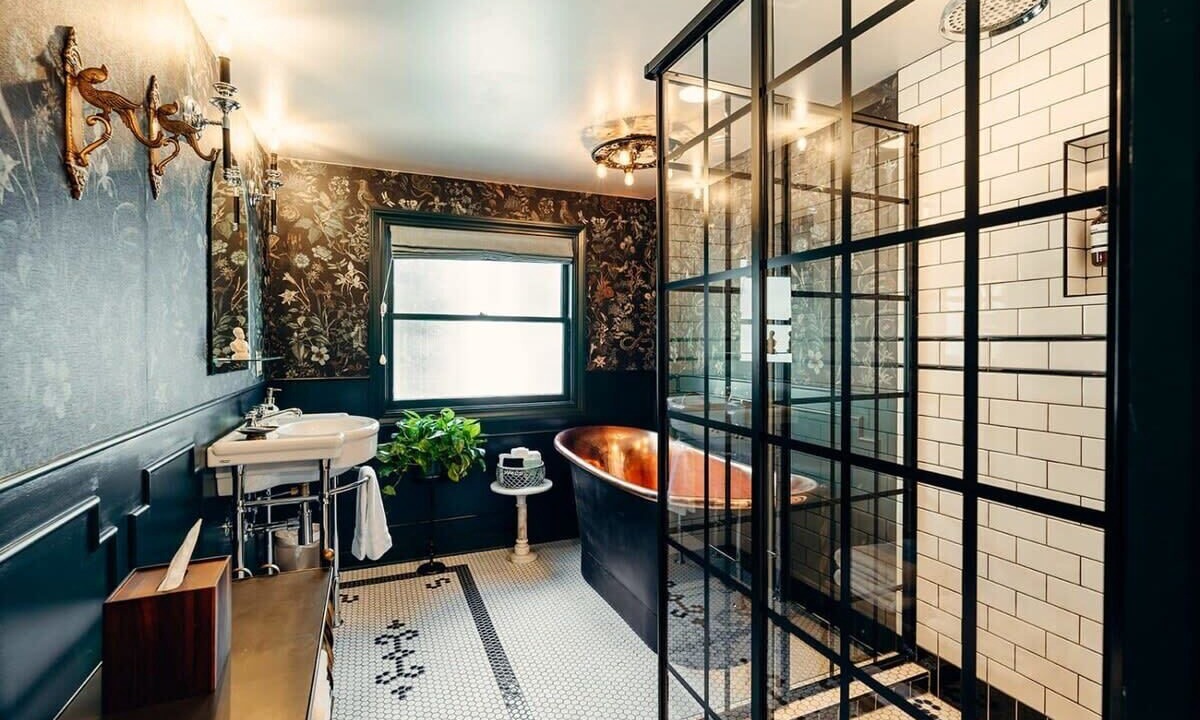 Photo of Bathroom in Historic Railroad District