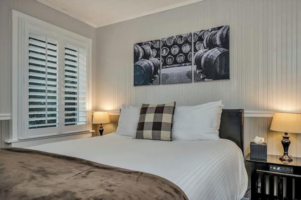 Photo of Bedroom in Calistoga