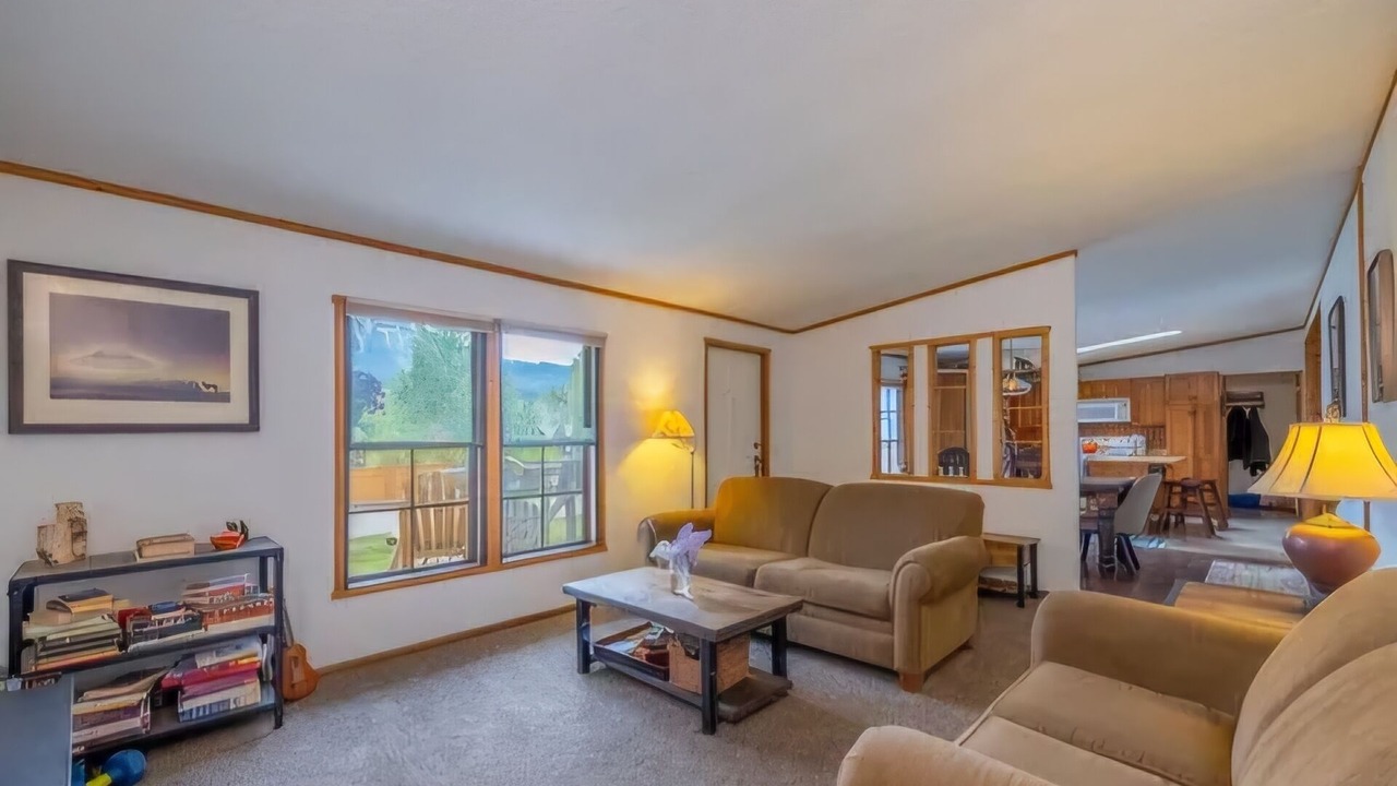 Photo of Livingroom in Gardiner