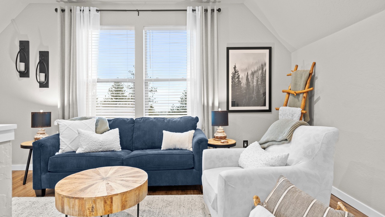 Photo of Livingroom in Liberty Lake