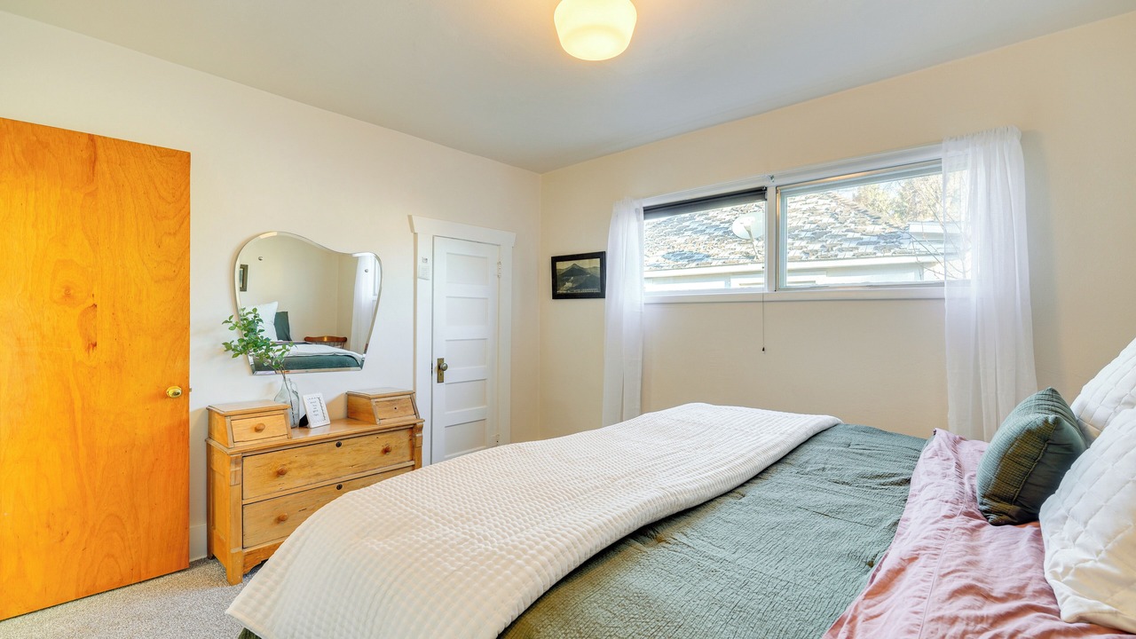 Photo of Bedroom in Conrad