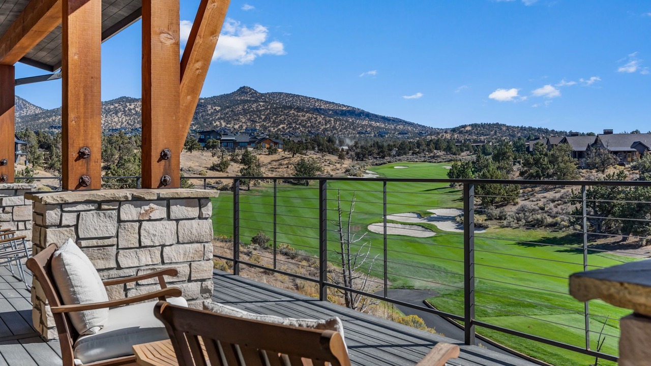 Photo of Patio Balcony in Powell Butte