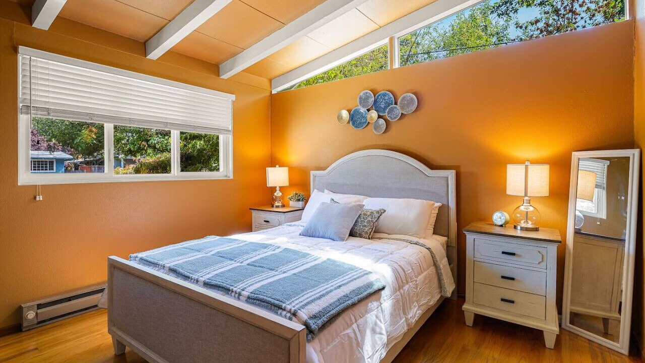 Photo of Bedroom in Friendly