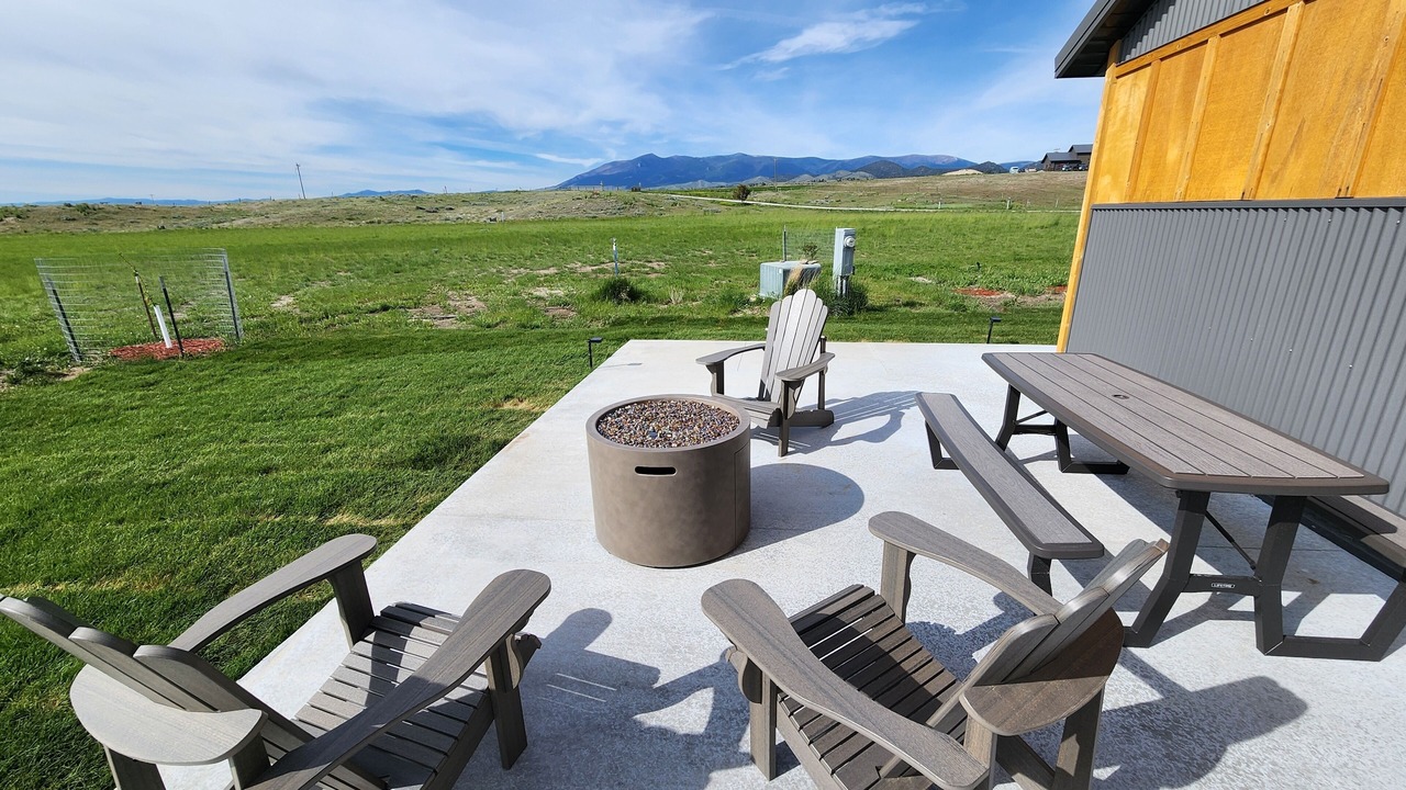 Photo of Patio Balcony in Broadwater County