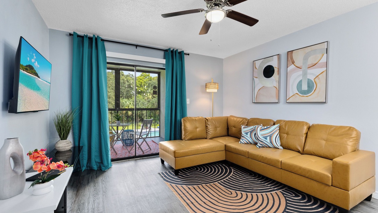 Photo of Livingroom in Titusville