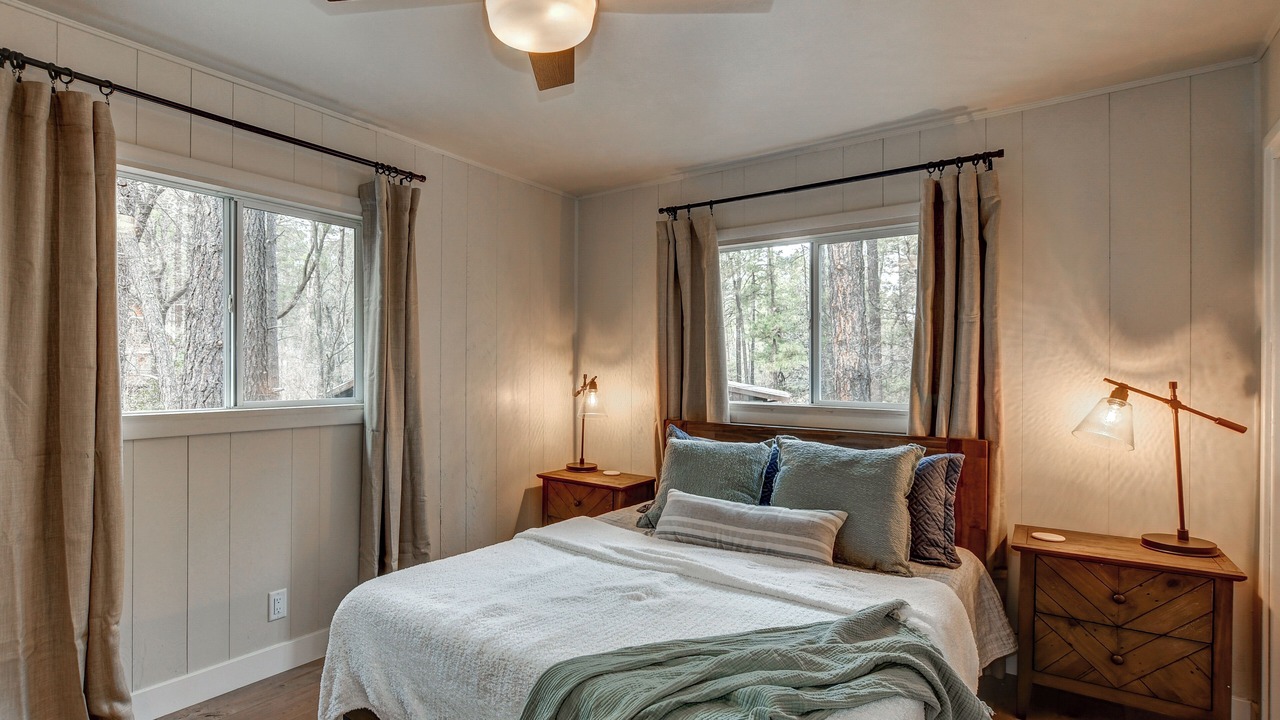 Photo of Bedroom in Groom Creek