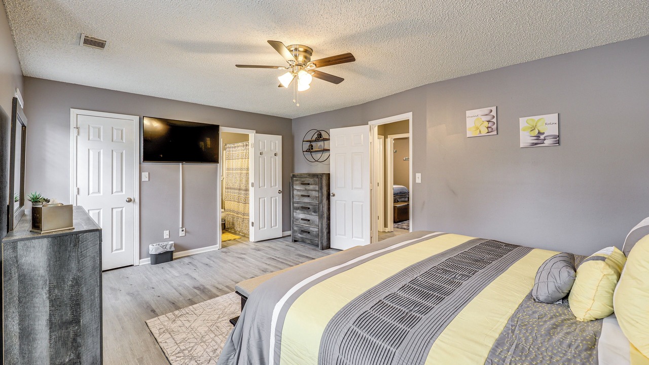 Photo of Bedroom in Mabelvale