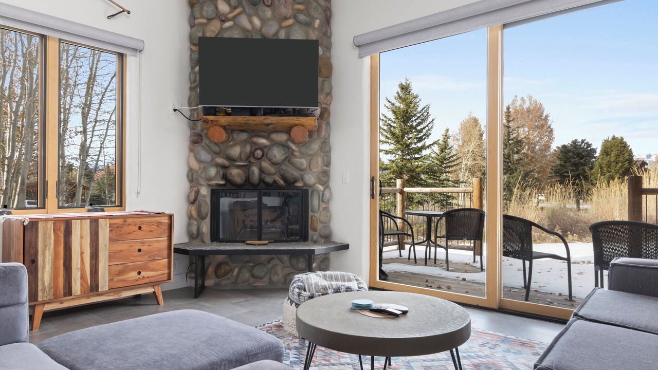Photo of Livingroom in Spring Creek Ranch