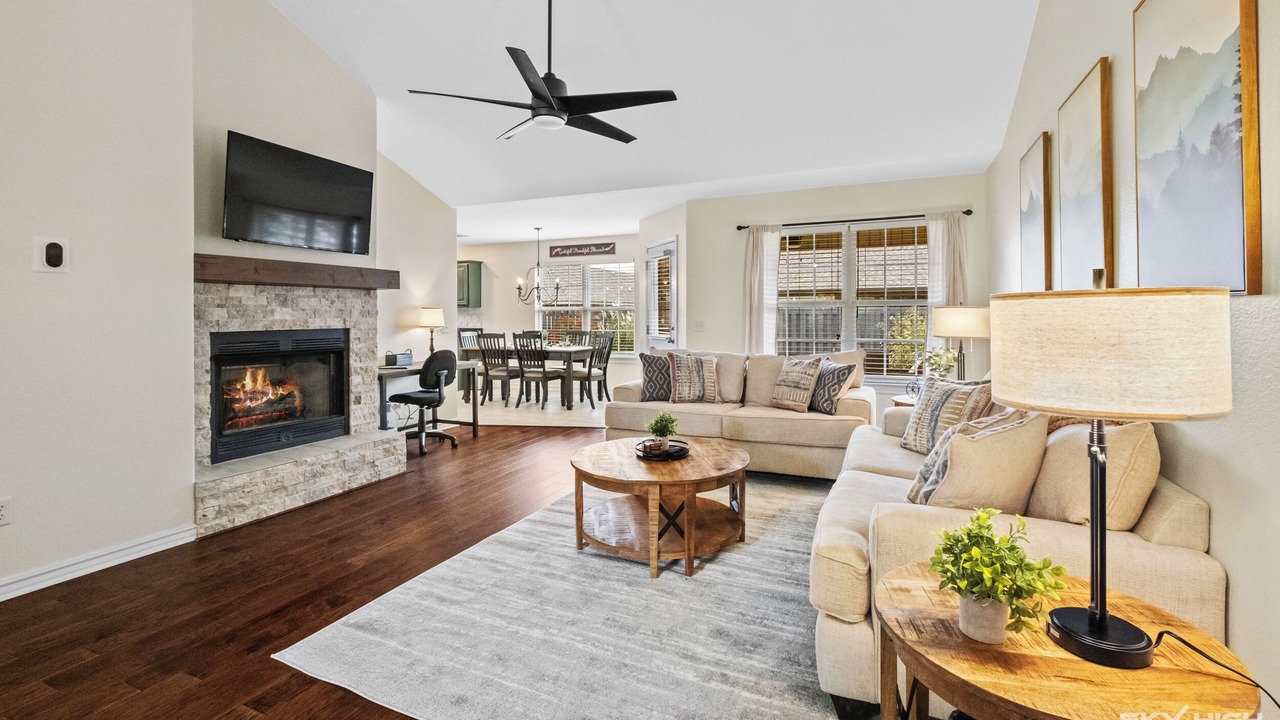 Photo of Livingroom in Bentonville - Fayetteville