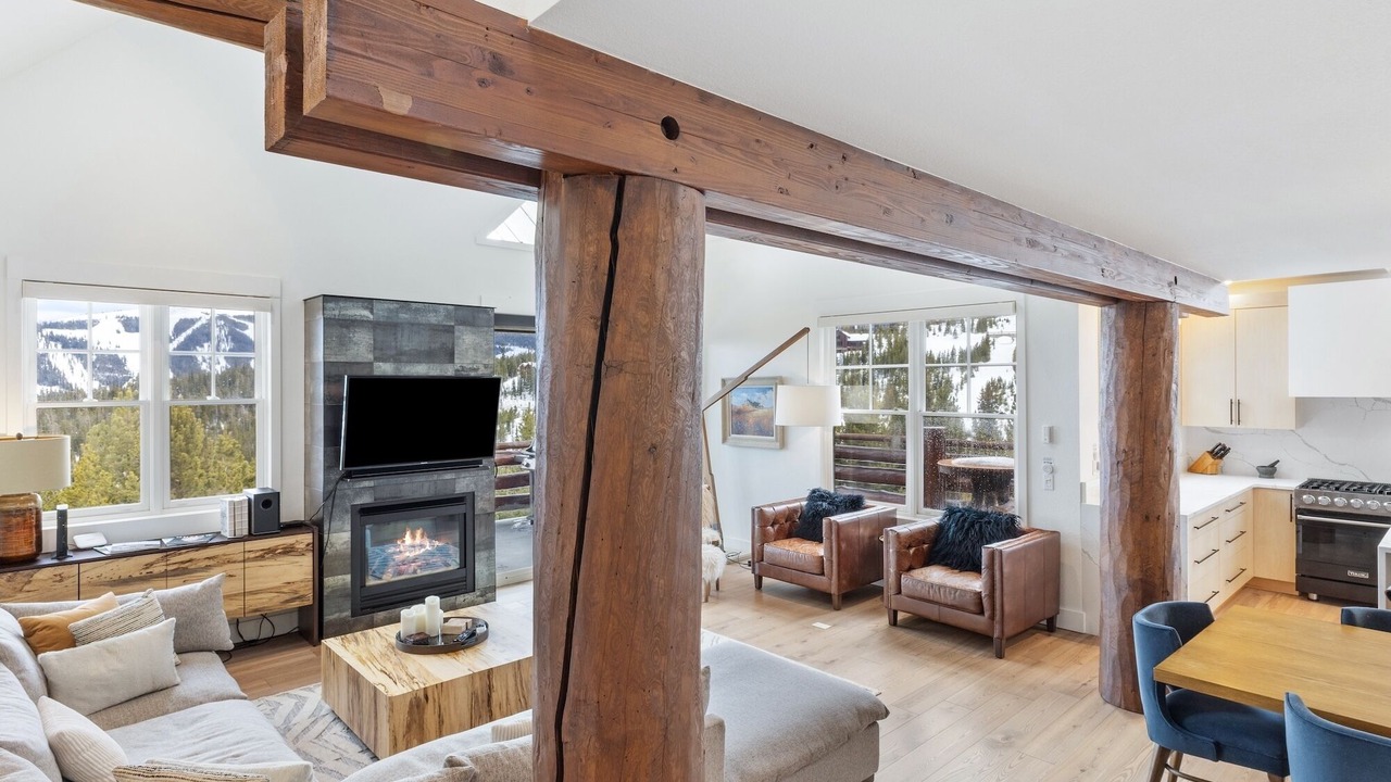 Photo of Livingroom in Saddle Ridge
