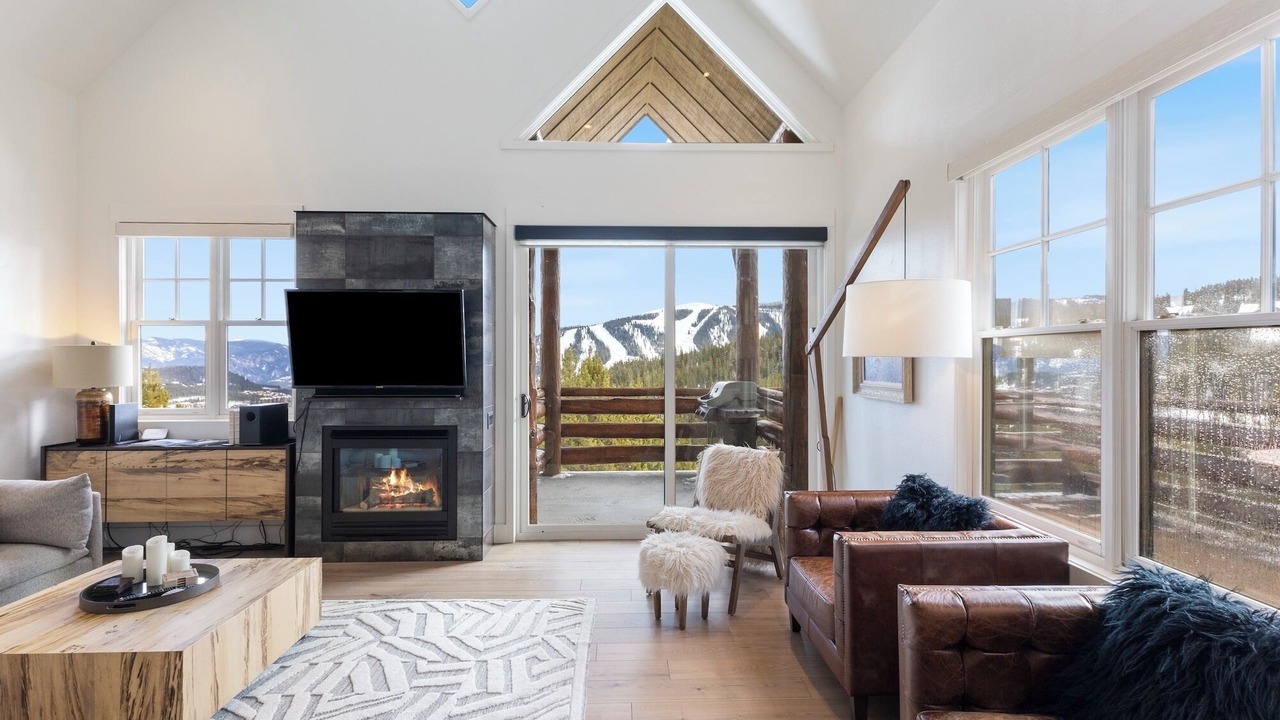 Photo of Livingroom in Saddle Ridge
