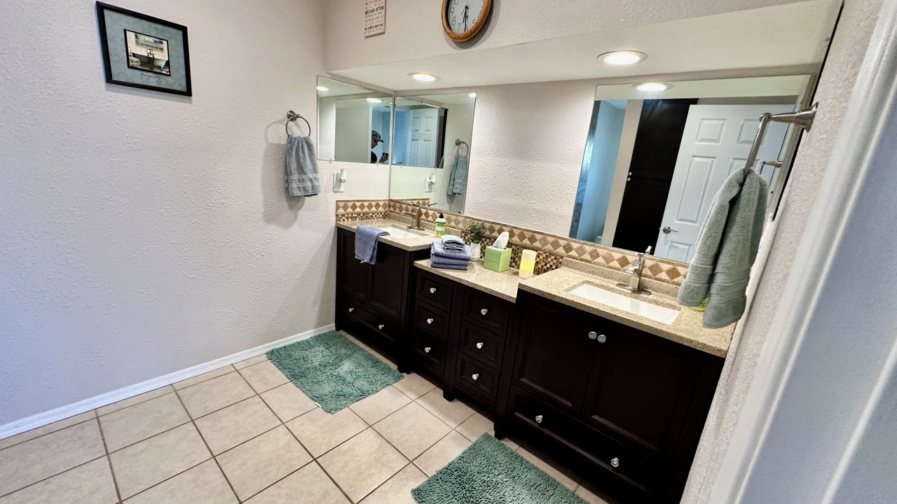 Photo of Bathroom in Foothills