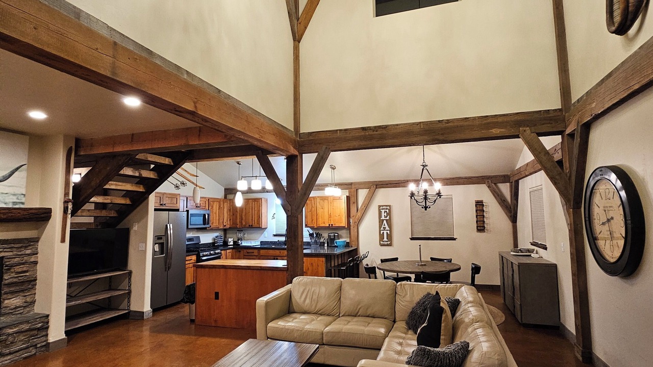 Photo of Livingroom in Ramshorn View Estates