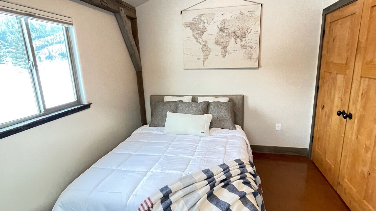 Photo of Bedroom in Ramshorn View Estates