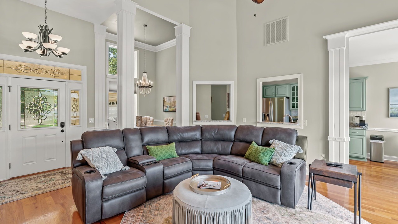 Photo of Livingroom in Southmont
