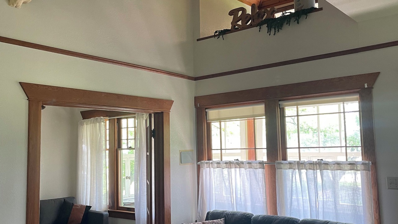 Photo of Livingroom in Dawson