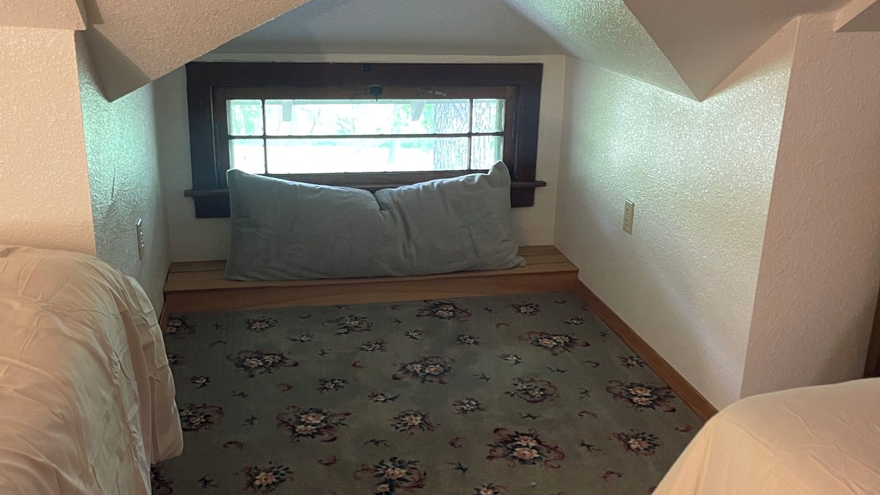Photo of Bedroom in Dawson