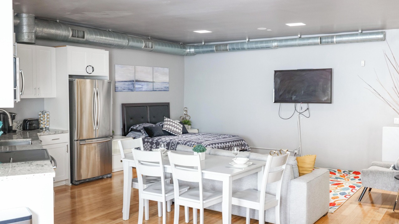 Photo of Livingroom in Cortez Hill