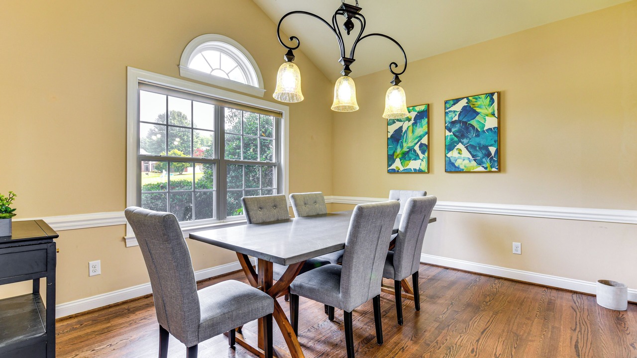 Photo of Bedroom in Huntersville